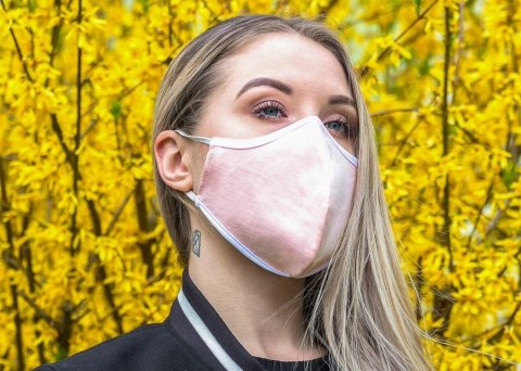 Maseczka wielorazowa z jedwabiu wiskozowego : Kolor - Biały + Morela, Rozmiar - one size Maseczka wielorazowa z jedwabiu wiskozowego : Kolor - Biały + Morela, Rozmiar - one size